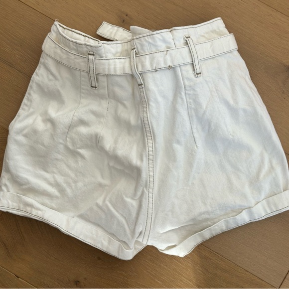 abercrombie and fitch white button tie denim shorts - Picture 2 of 3